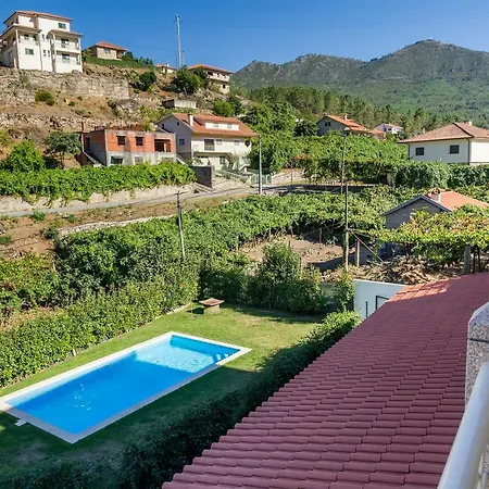 Casa Da Oliveira Мондин-ди-Башту